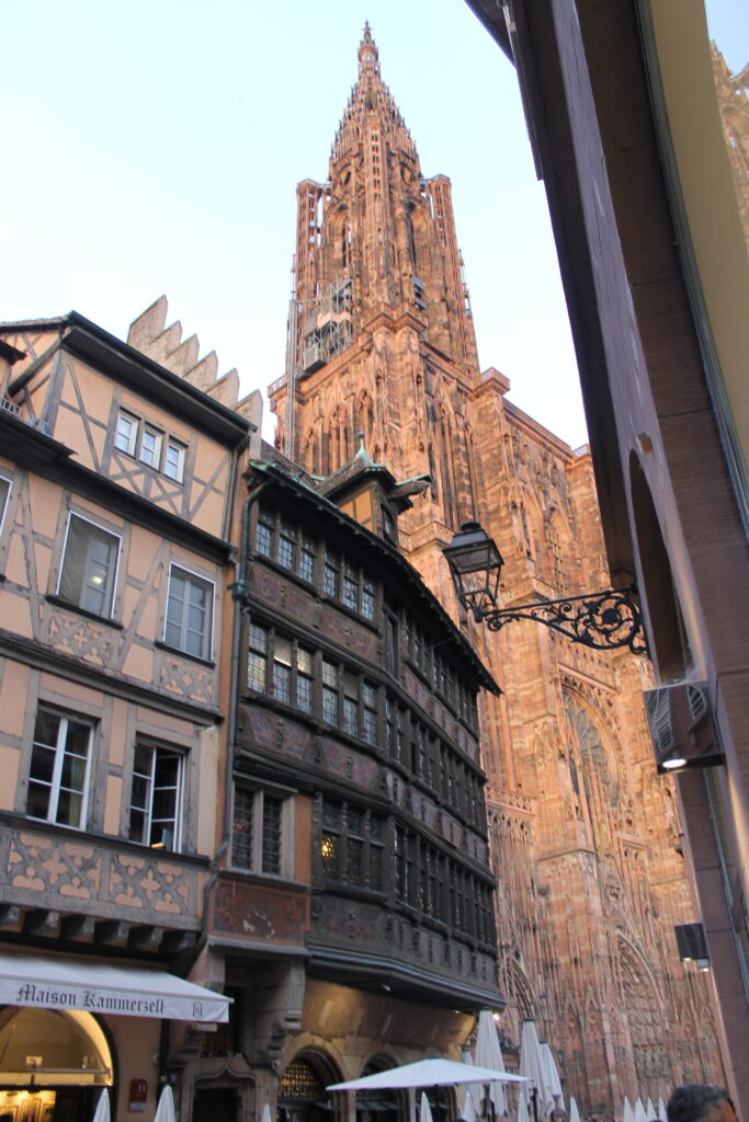 Das Straßburger Münster ist eine der bedeutendsten Kathedralen Europas